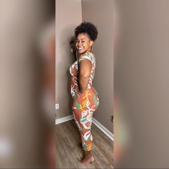 Graffiti Dress - Picture 8 of 8